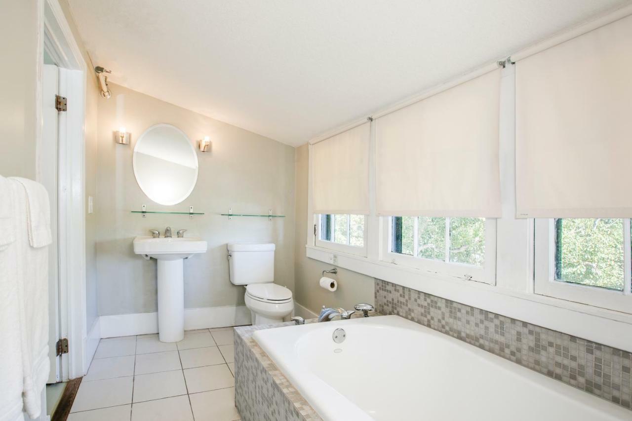 Adora Inn Mount Dora Buitenkant foto