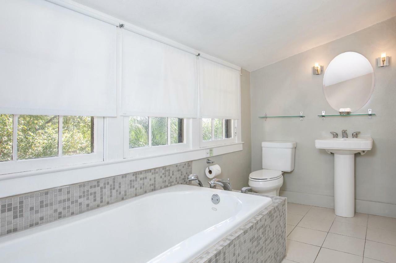 Adora Inn Mount Dora Buitenkant foto